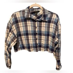 Forever 21 cropped flannel top size MEDIUM